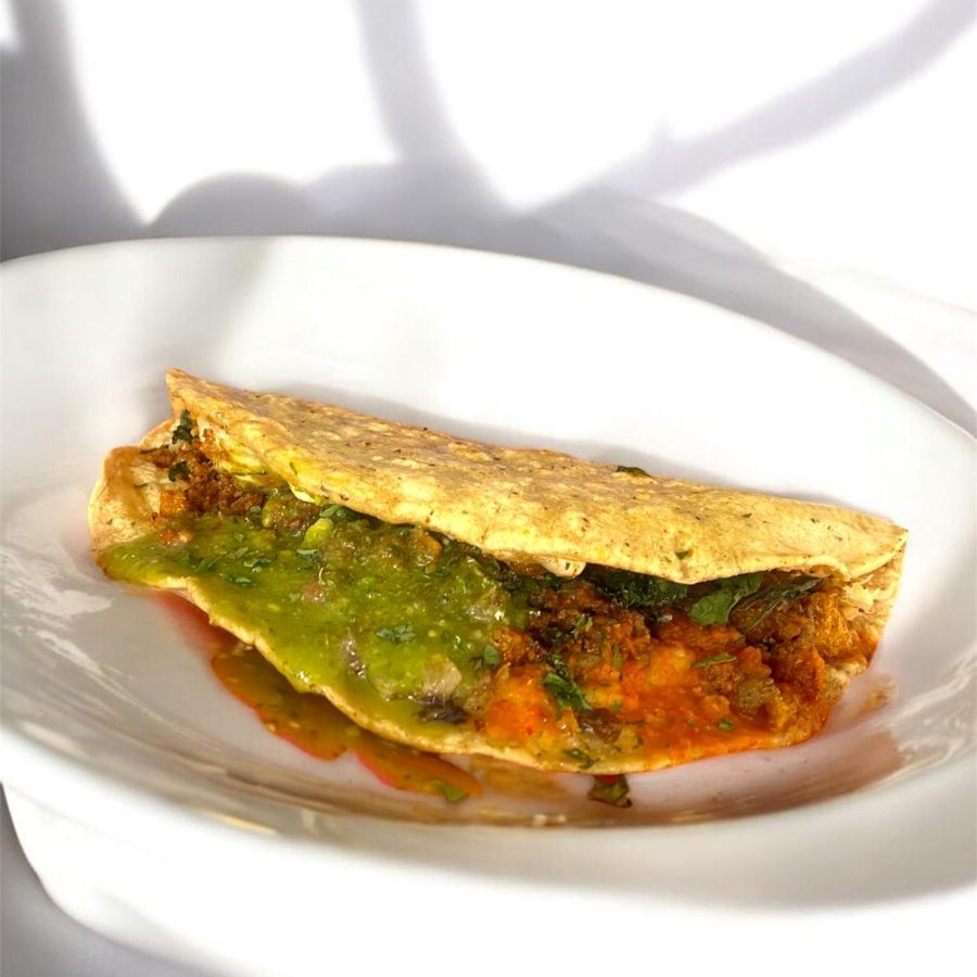 COMBO DE 4 Quesadillas de Chicharrón + Salsa