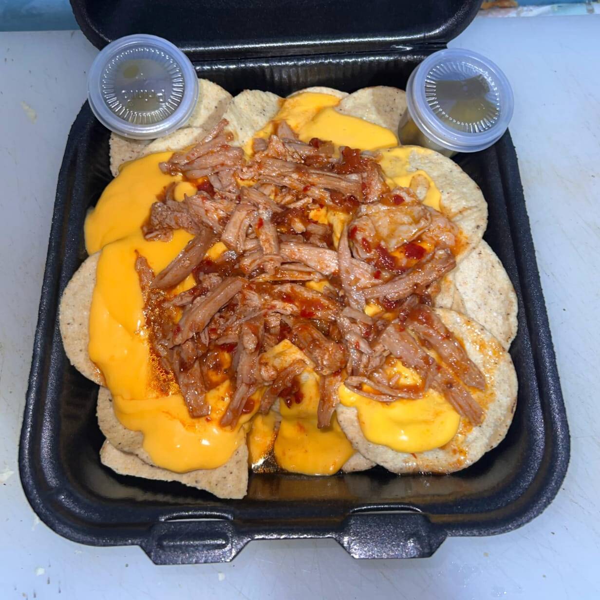 nachos con pierna