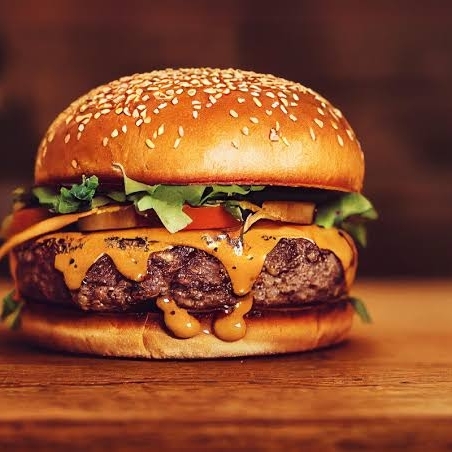 Hamburguesa Especial + Platanos Fritos