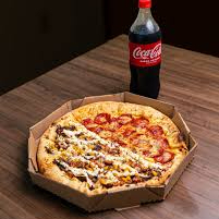 Mussarela, calabresa, orégano e azeitonas + CINI 2L