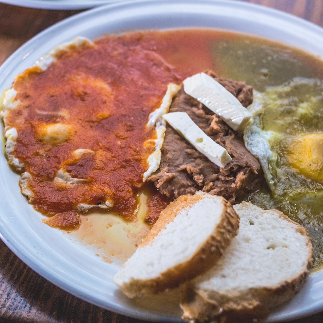Huevos Divorciados