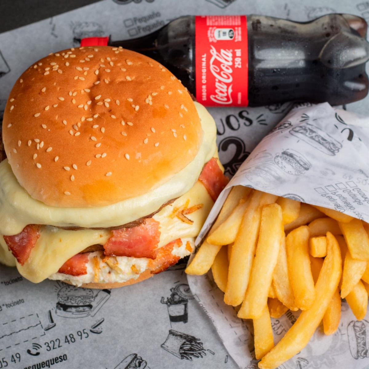 Combo de Hamburguesa + Gaseosa + Bebida Coca Cola