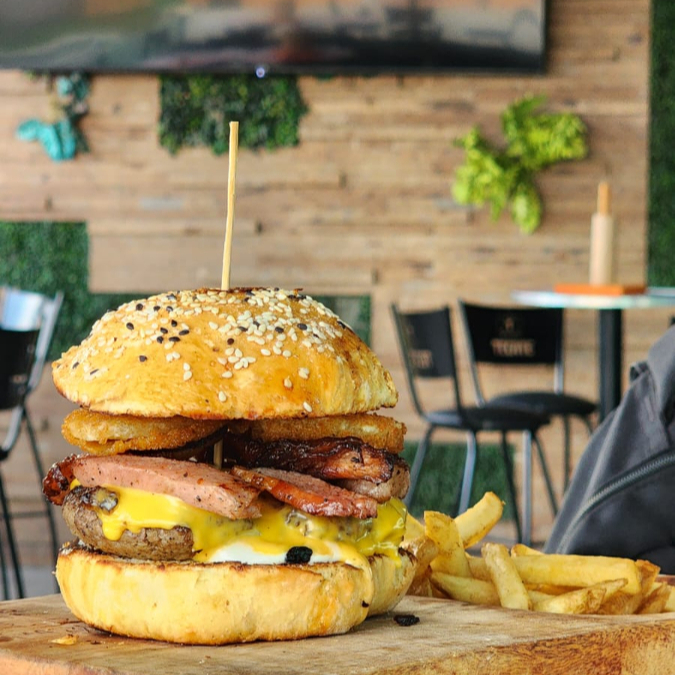 Hamburguesa Suprema