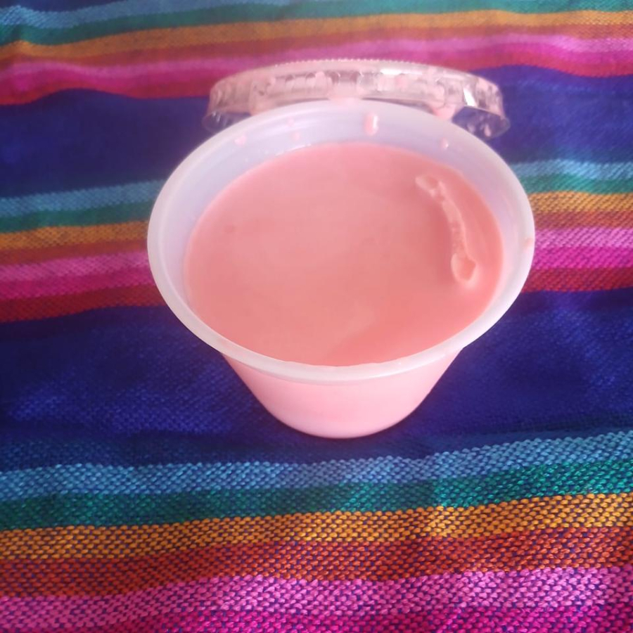 Gelatina de Fresa con Leche