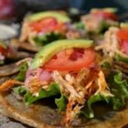 Salbutes de Pollo