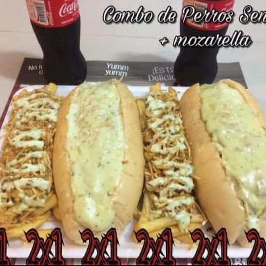 2 Perros Gratinados + 2 Papas + 2 Gaseosas