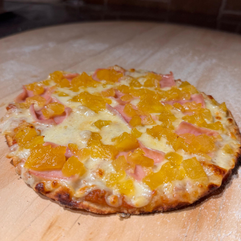 PIZZA HAWAIANA.