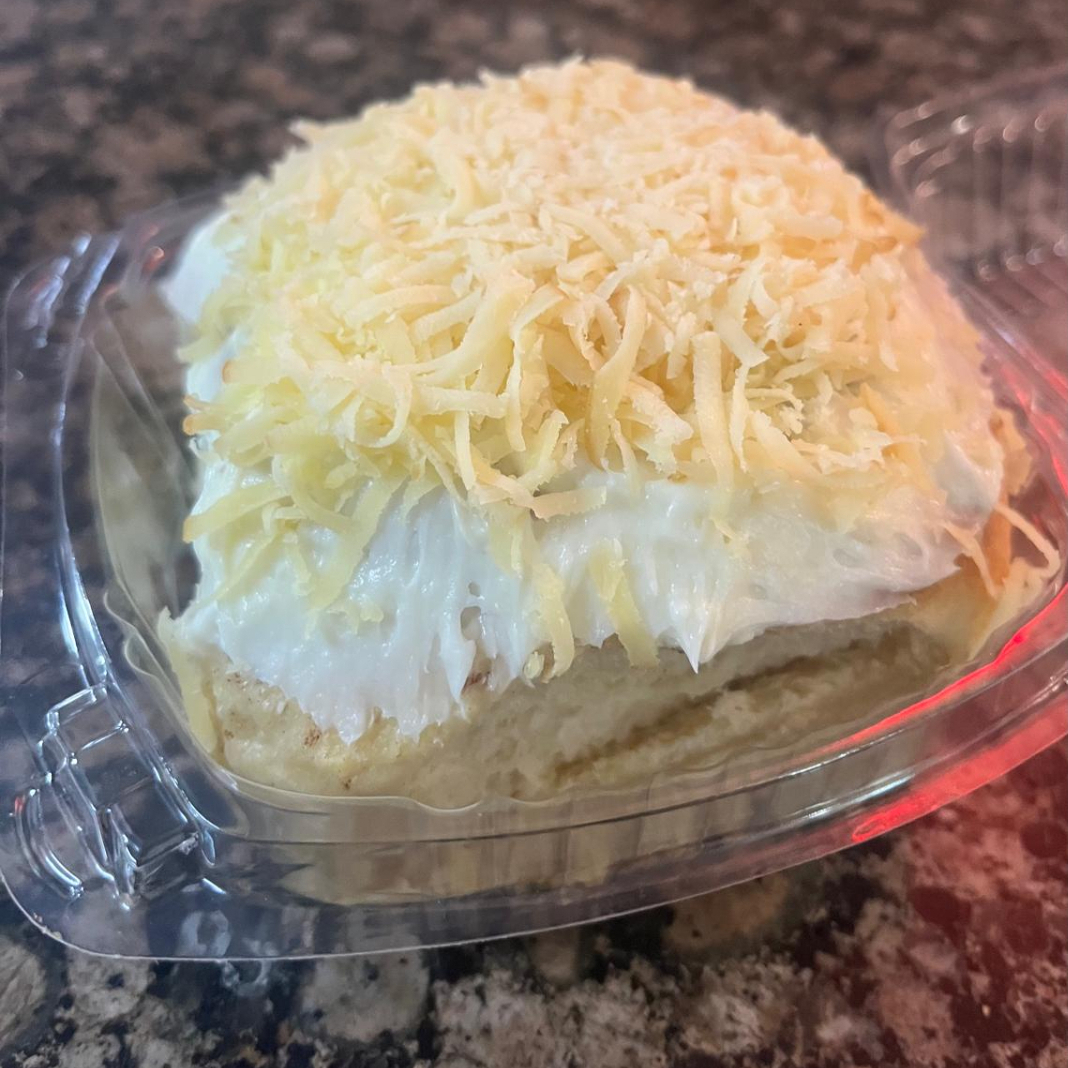 Rol glaseado con queso provolone