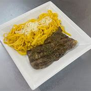 TALLARIN HUANCAINA CON BISTEC MONTADO