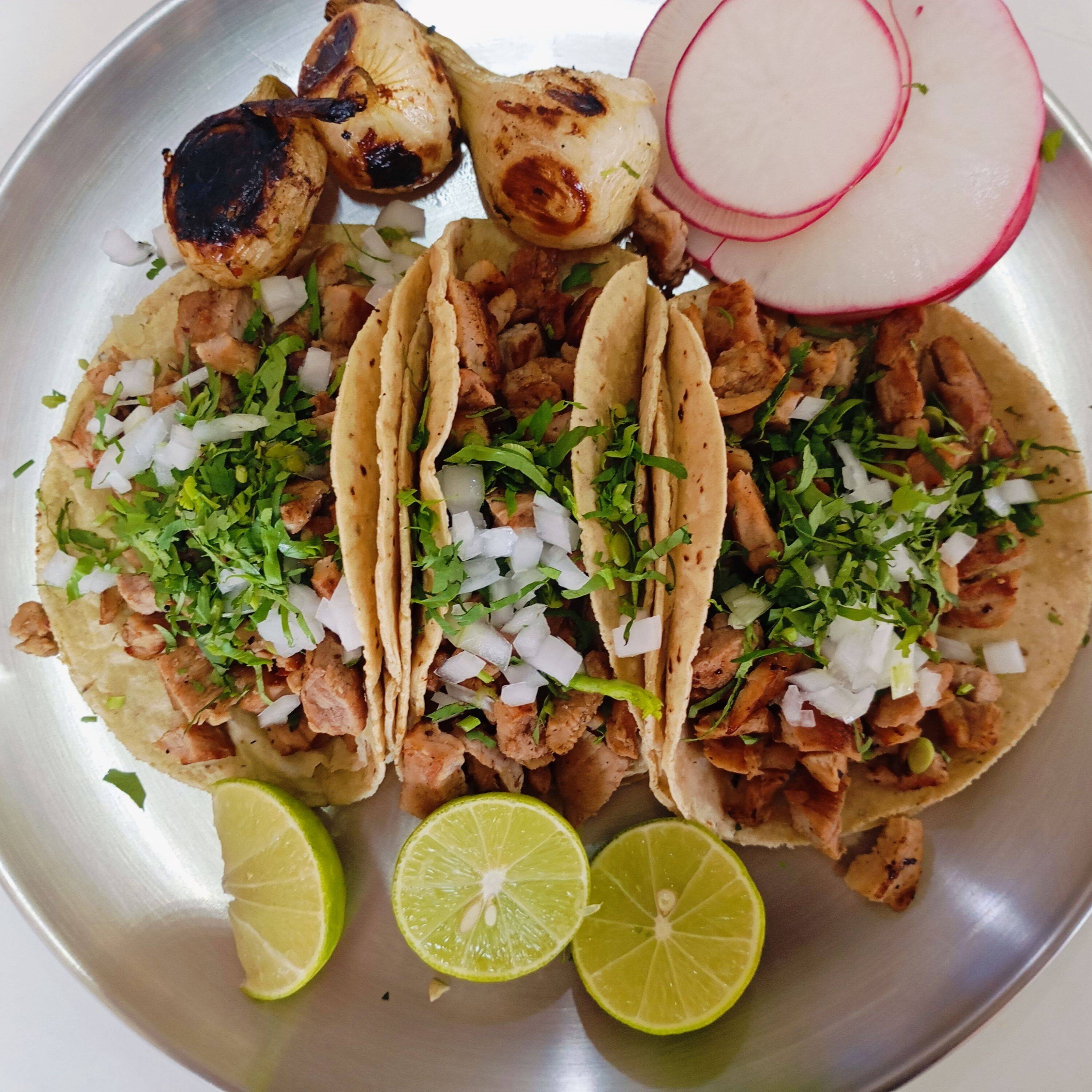 Taco Chuleta con Queso
