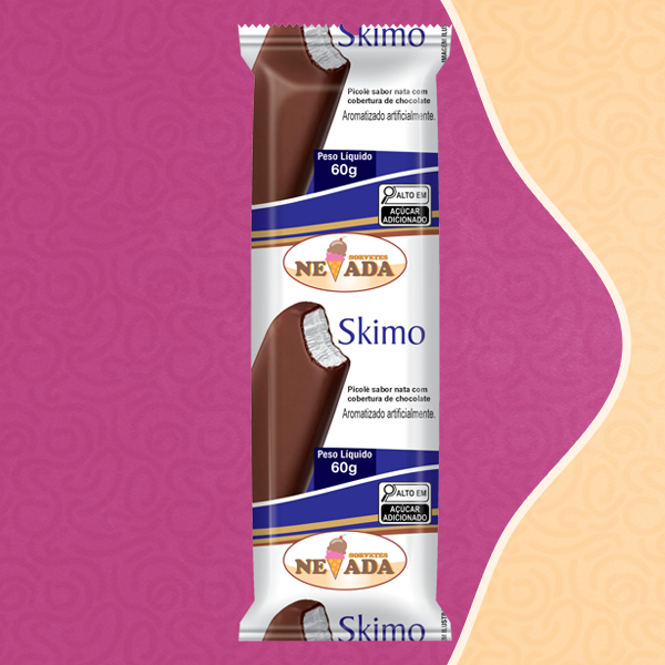 Picolé de Nata com casquinha de chocolate Meio Amargo.