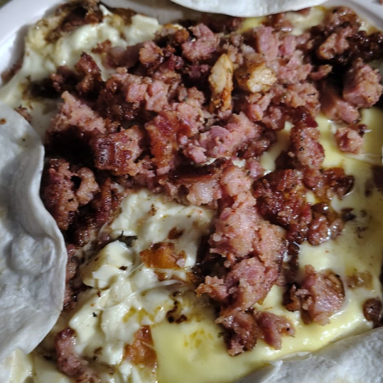 QUESO FUNDIDO SUADERO + DOS REFRESCOS