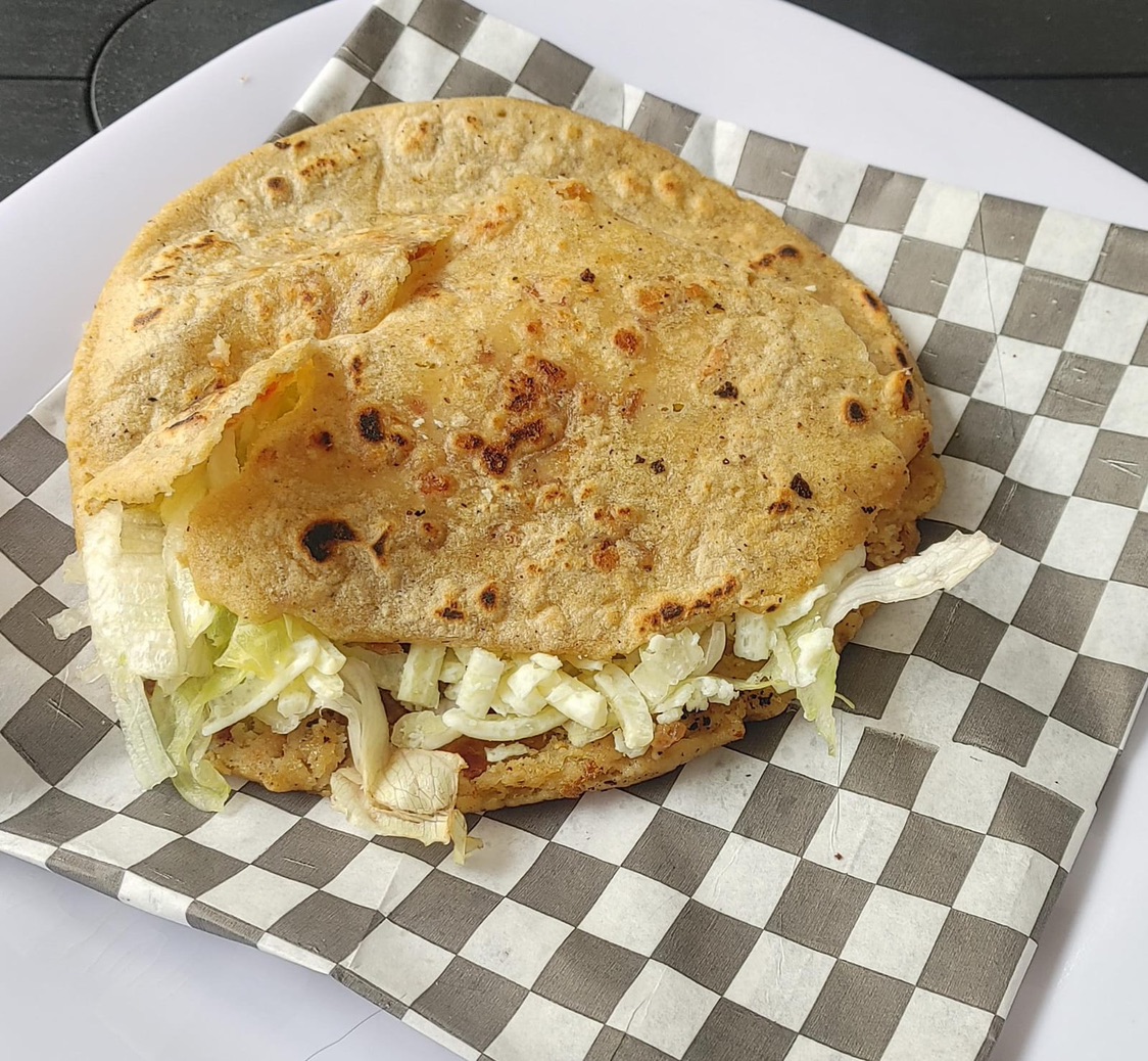 Gordita de Chicharrón