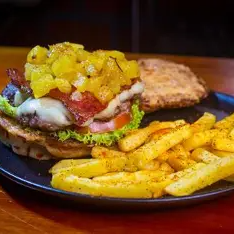 HAMBURGUESA HAWAIANA