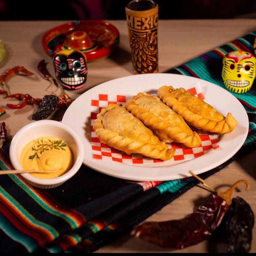 Empanadas de birria x3