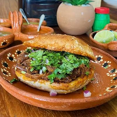 Cemita Birria