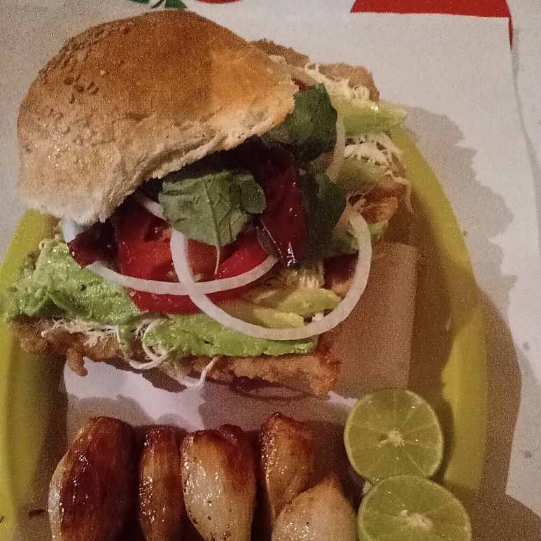 Cemita de milanesa de pollo