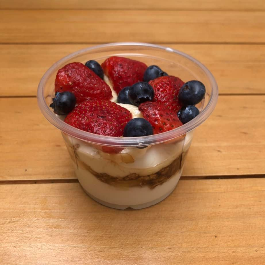 Parfait griego
