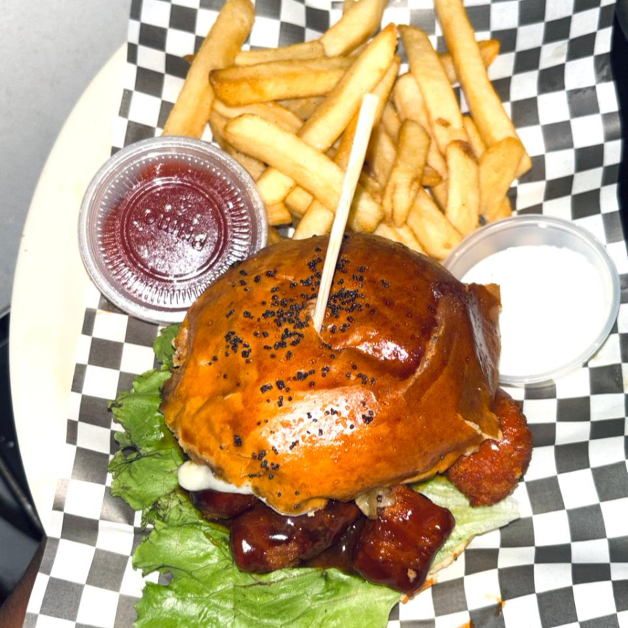 Hamburguesa De Boneless + Papas