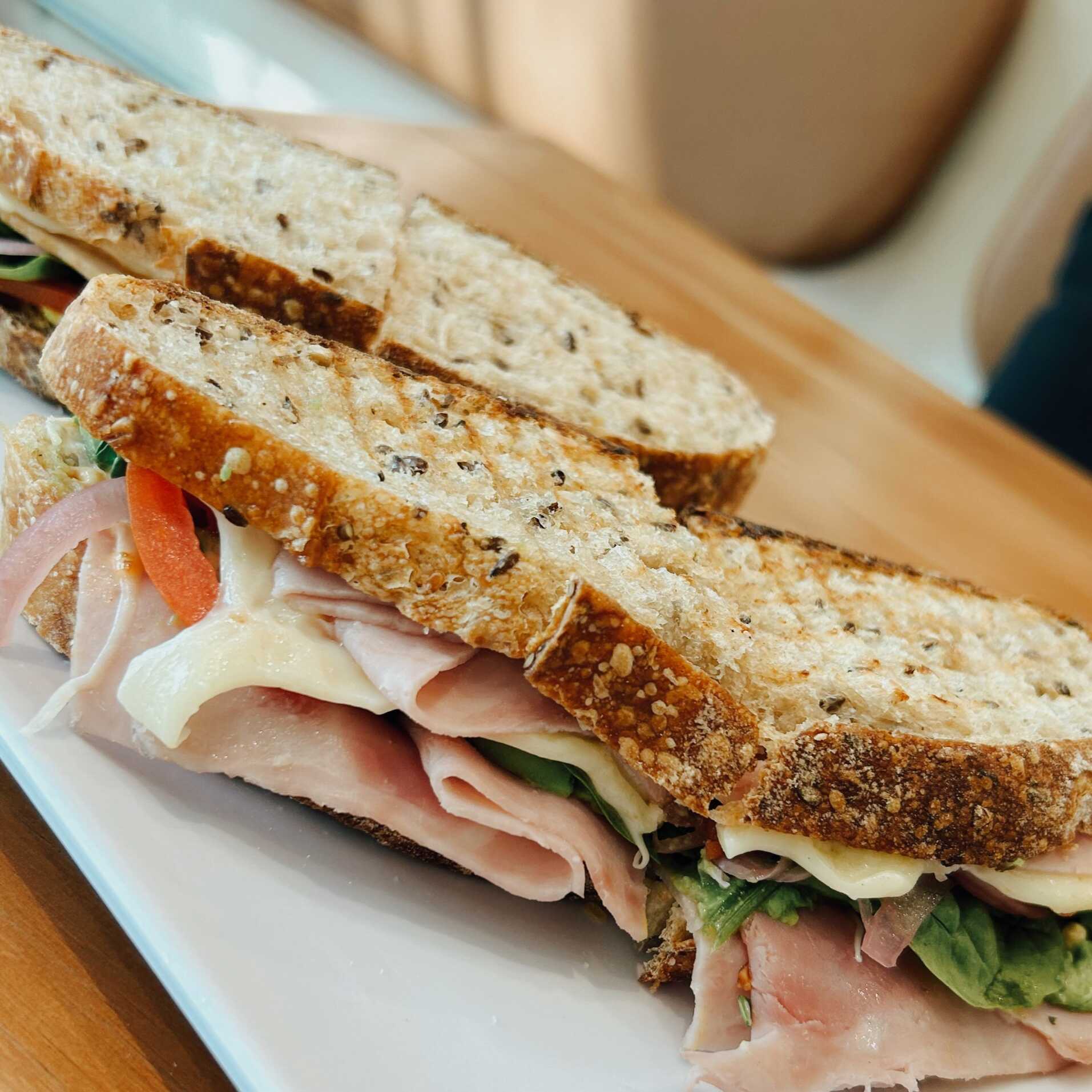 SANDWICH PECHUGA DE PAVO HORNEADA