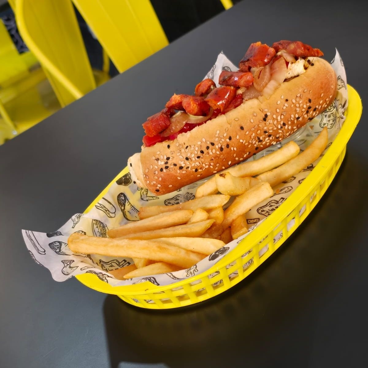 Hot Dog Clásico Norteño + Papas