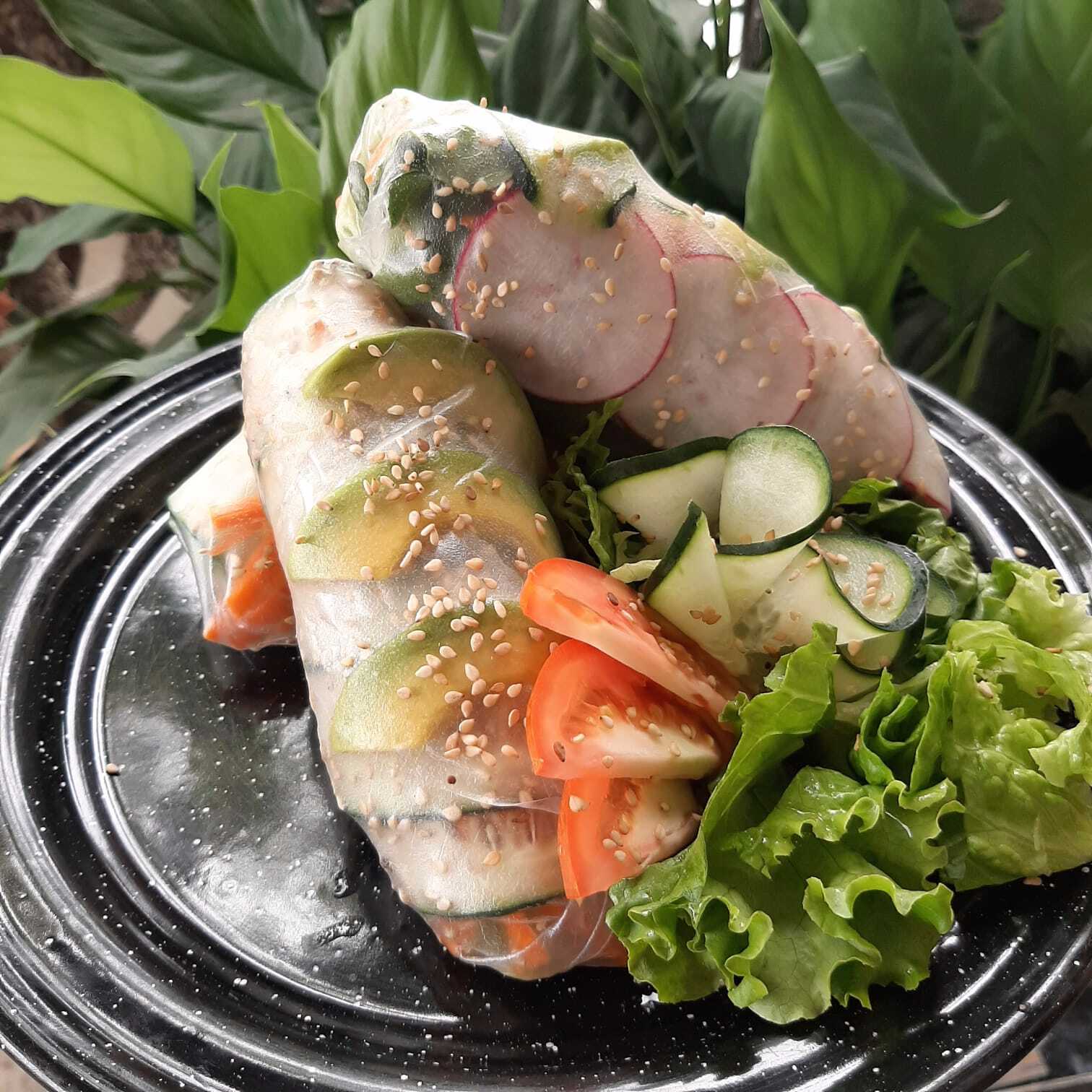 ROLLOS THAI