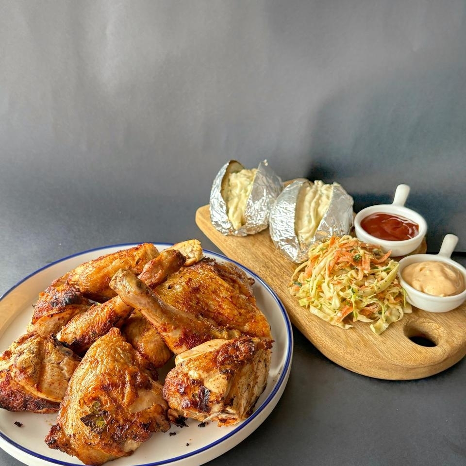 Pollo Entero con Papas