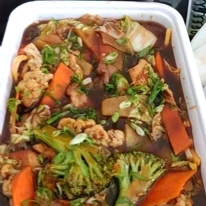 camarão, acelga, brocolis, cenoura, chuchu, couve, flor