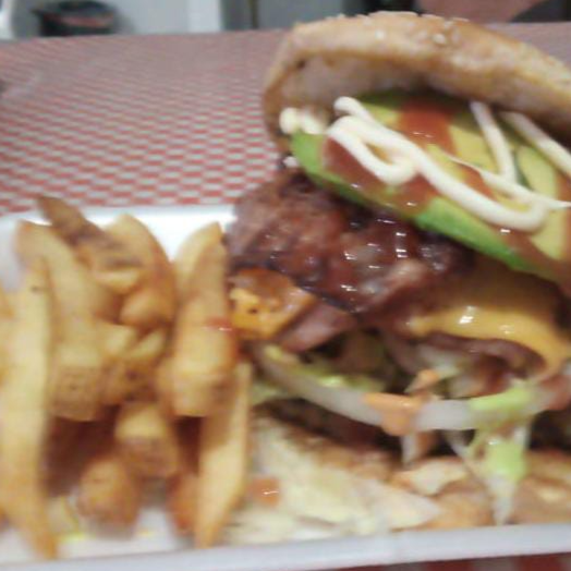 Hamburguesa Norteña + Papas
