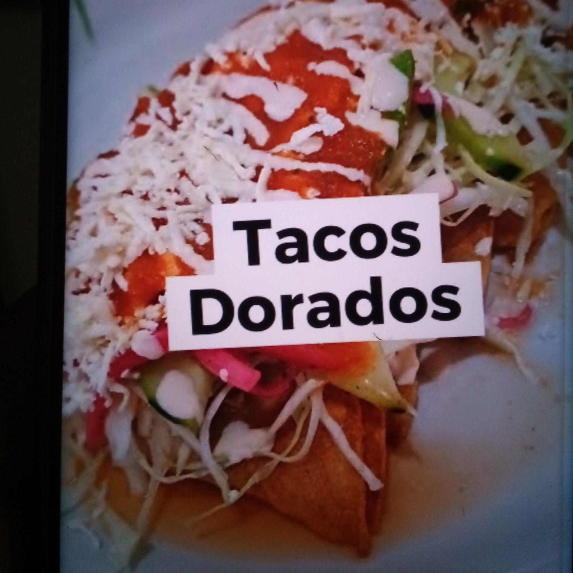 3 TACOS DORADOS DE CARNE