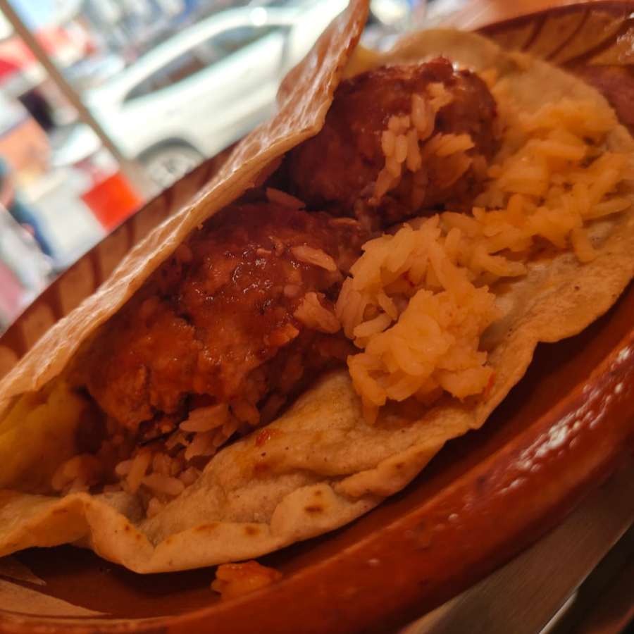 Taco completo de Albóndigas