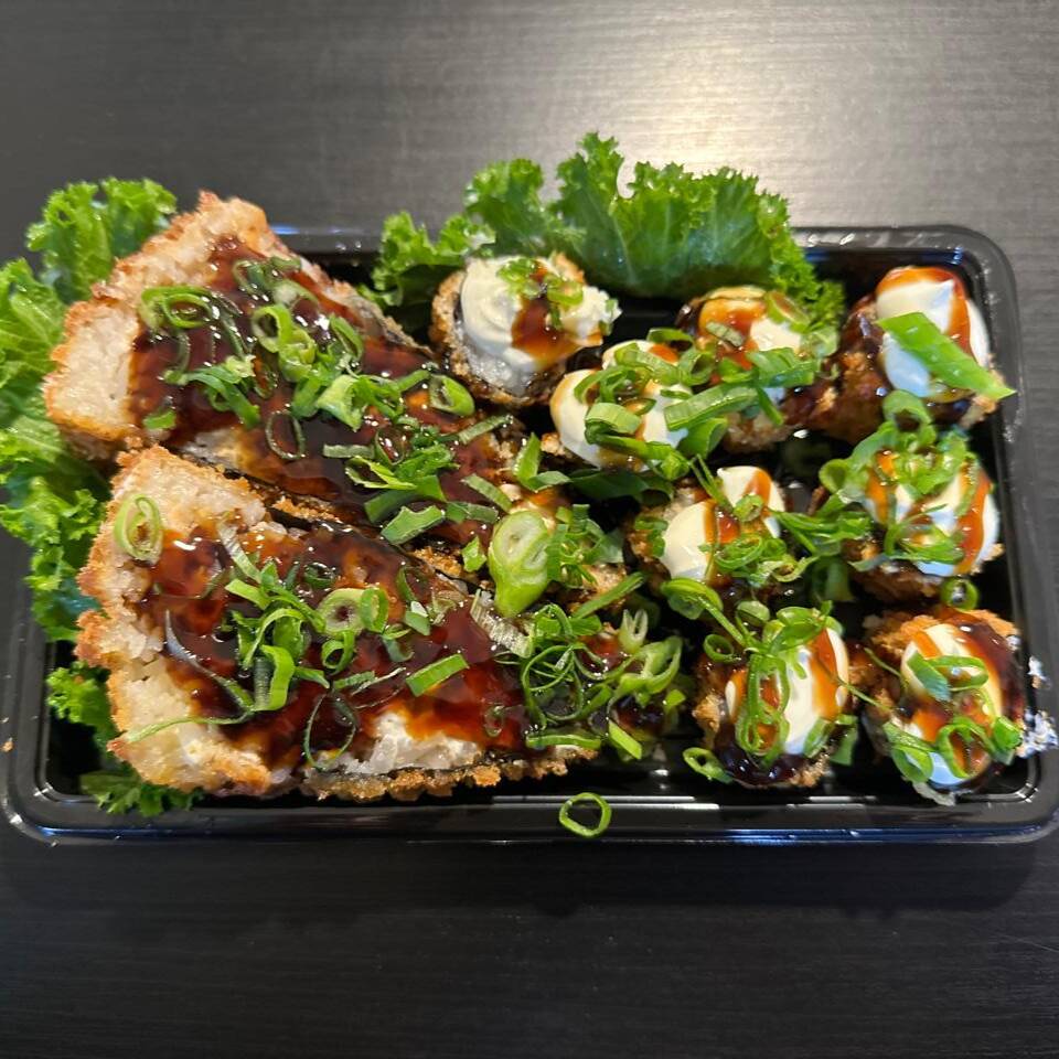 1 Delicioso hot temaki Filadélfia (patê grelhado com cream cheese) 8 Unidades de deliciosos hot Filadélfia ( bem recheado ) com cream cheese e cebolinha