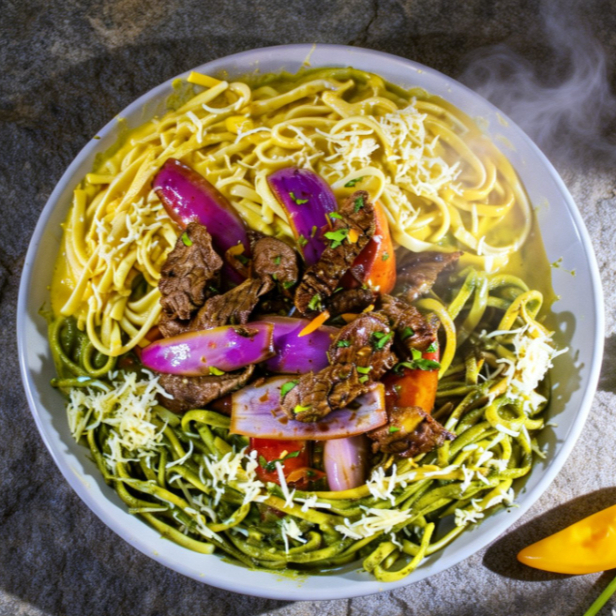 Lomo Saltado + T. a la Huancaína + T. Verdes