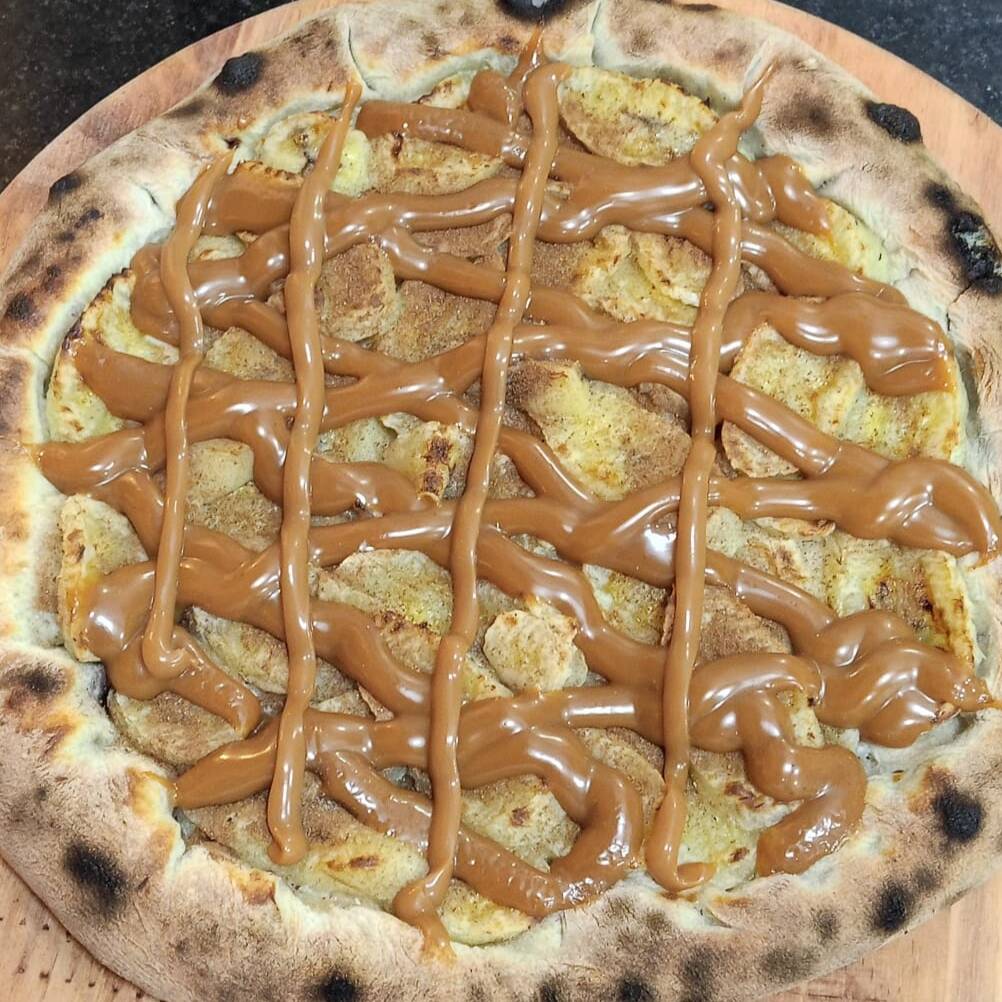 banana, canela, doce de leite