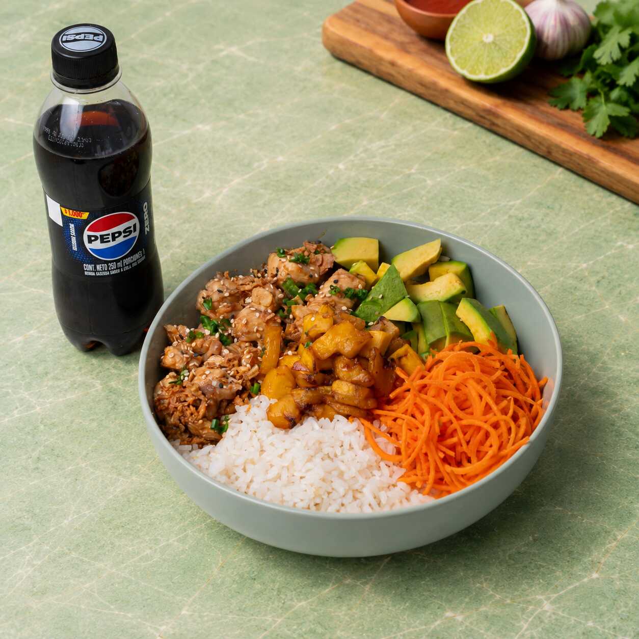 Combo Menú Pollo Agridulce Bowl