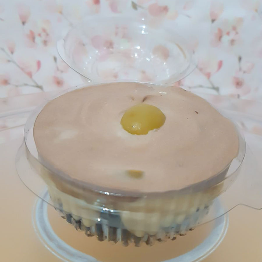 Surpresa de Uva Verde, feito com brownie molhadinho, com camadas suculentas de Uva Verde, intercalado com Brigadeiro de Ninho e chantili de chocolate finalizado com Uva Verde Fresca. --------tags------ Entrega rápida , desconto , promoção , 0,99 , 0800 , off , cupom , barato , melhor preço , oferta , frete grátis , descontão , preço baixo , Doces , bolos , brigadeiro , docinhos , kit festa , aniversario , bolo de pote , chocolate , morango , sobremesa natalina , Nutella , copo da felicidade , brownie , confeitaria , doceria , gourmet , bombom , piscina , ganache , caseiro , vovó , bento cake , vulcão , red velvet , trufas , banoffe , pudim , doce de leite , pão de mel , Oreo , Kit Kat , ferrero Rocher , cheese cake , tartelete , Ninho , cupcake , afogadinho , bolo , Ninho , brigadeirão , mini , cascão , gourmet , cone , dois amores , morango do amor