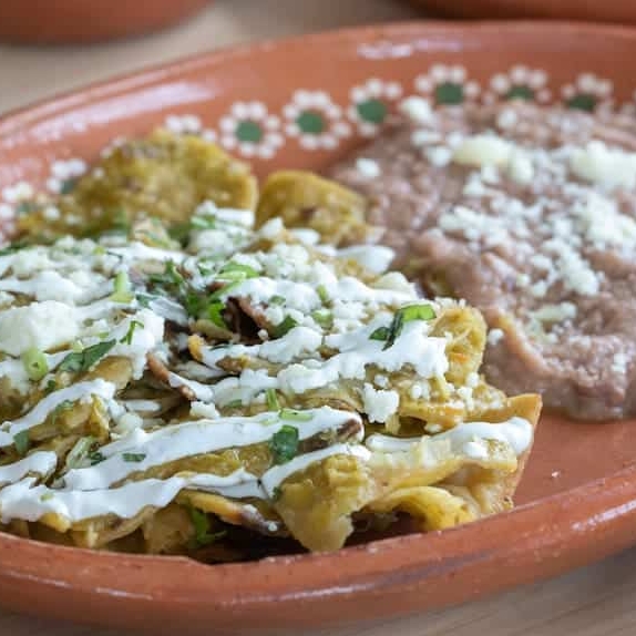 Chilaquiles Verdes con Pollo