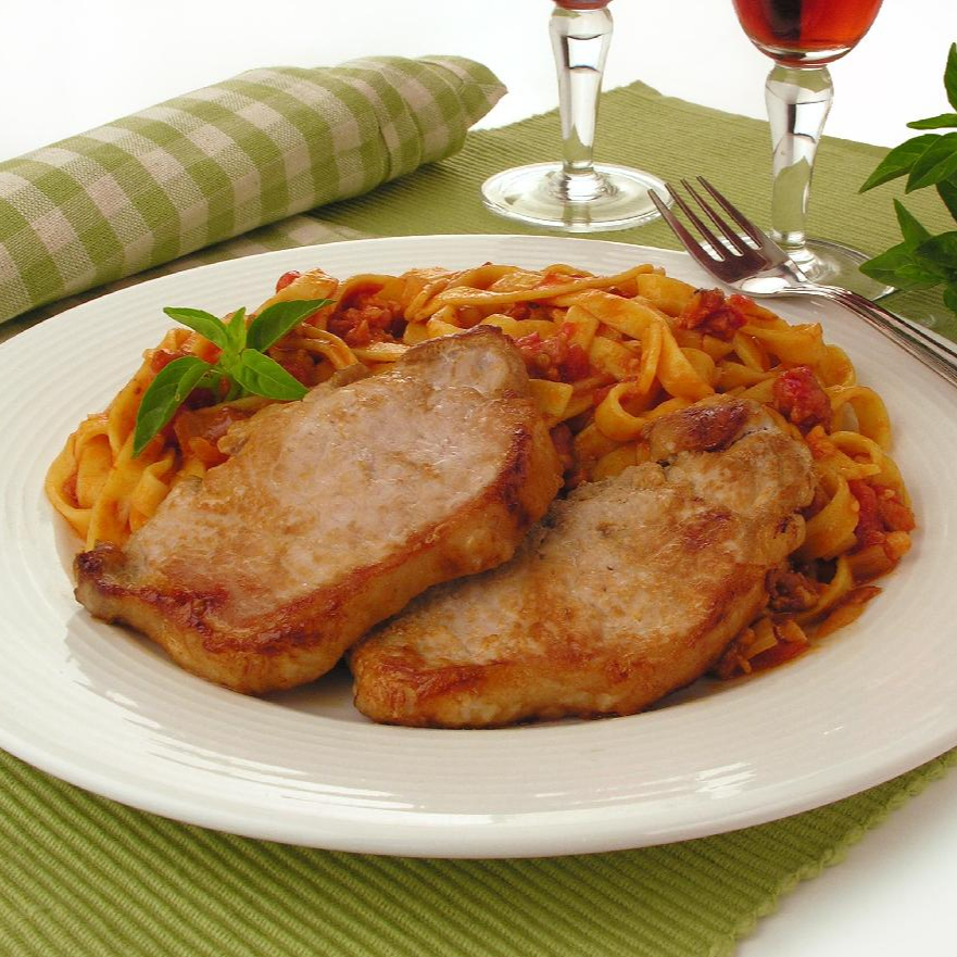 Arroz, feijão, bife de lombo, macarrão ao sugo, salada(opcional)