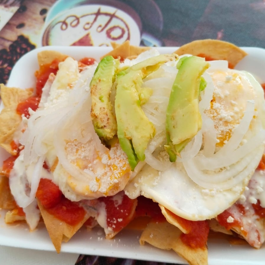 Chilaquiles con Huevo