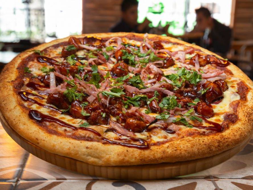 Pizza familiar Chicken BBQ