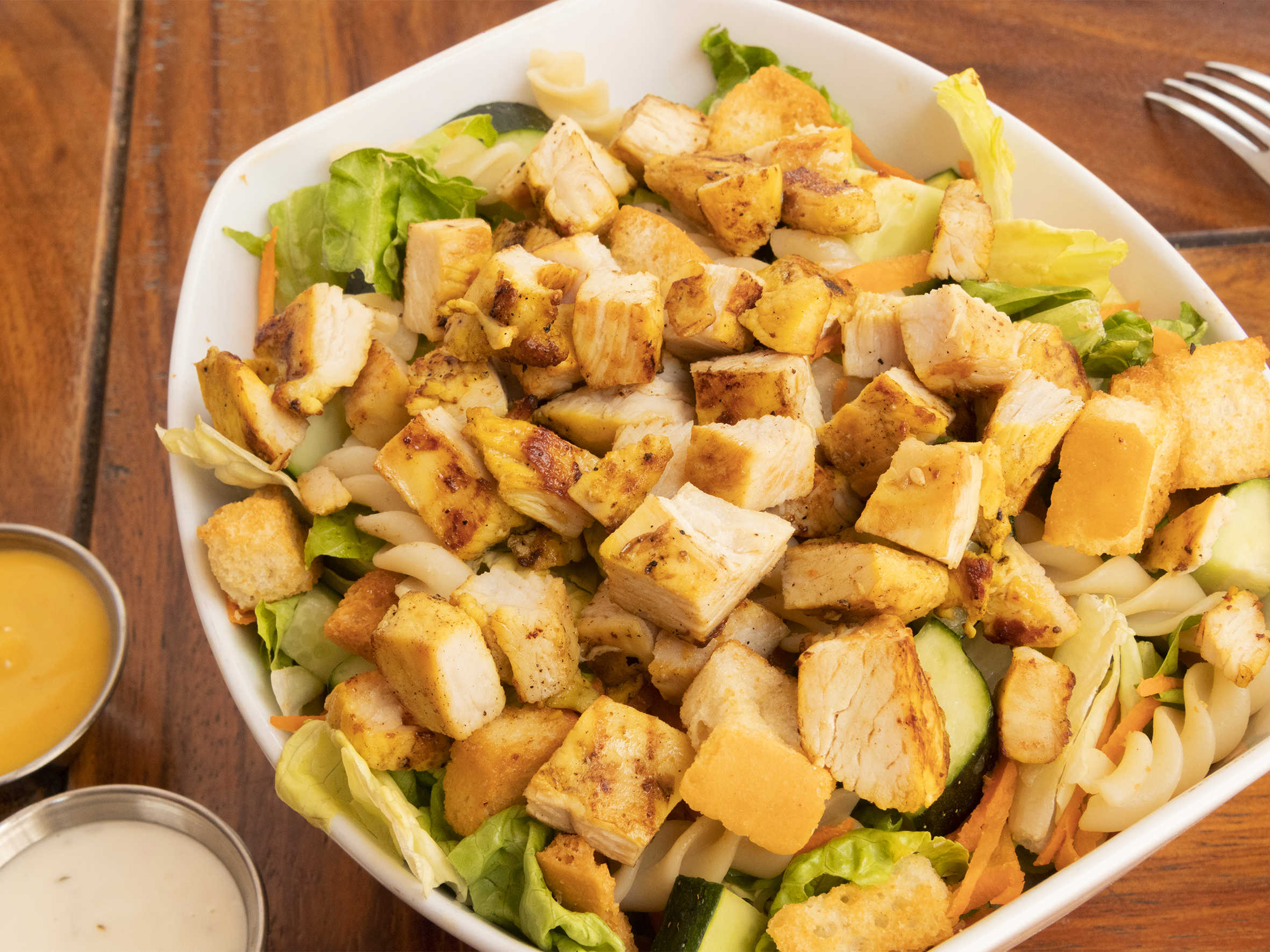 ENSALADA Pollo (48 OZ )