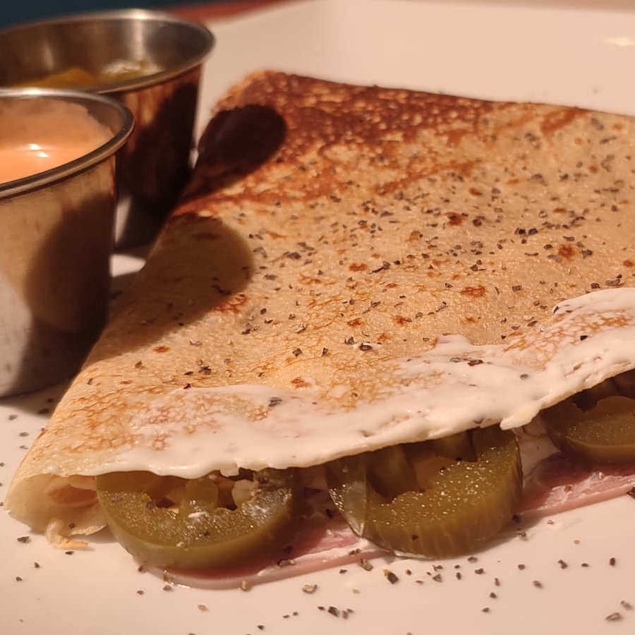 Crepa salada de Tocino