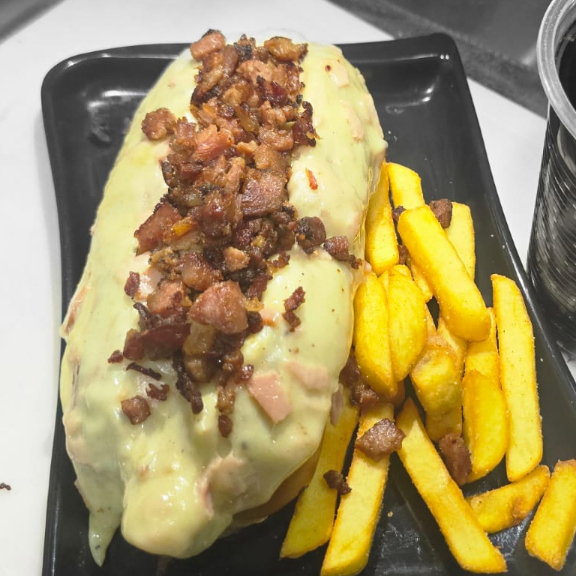 BACON HOT DOG