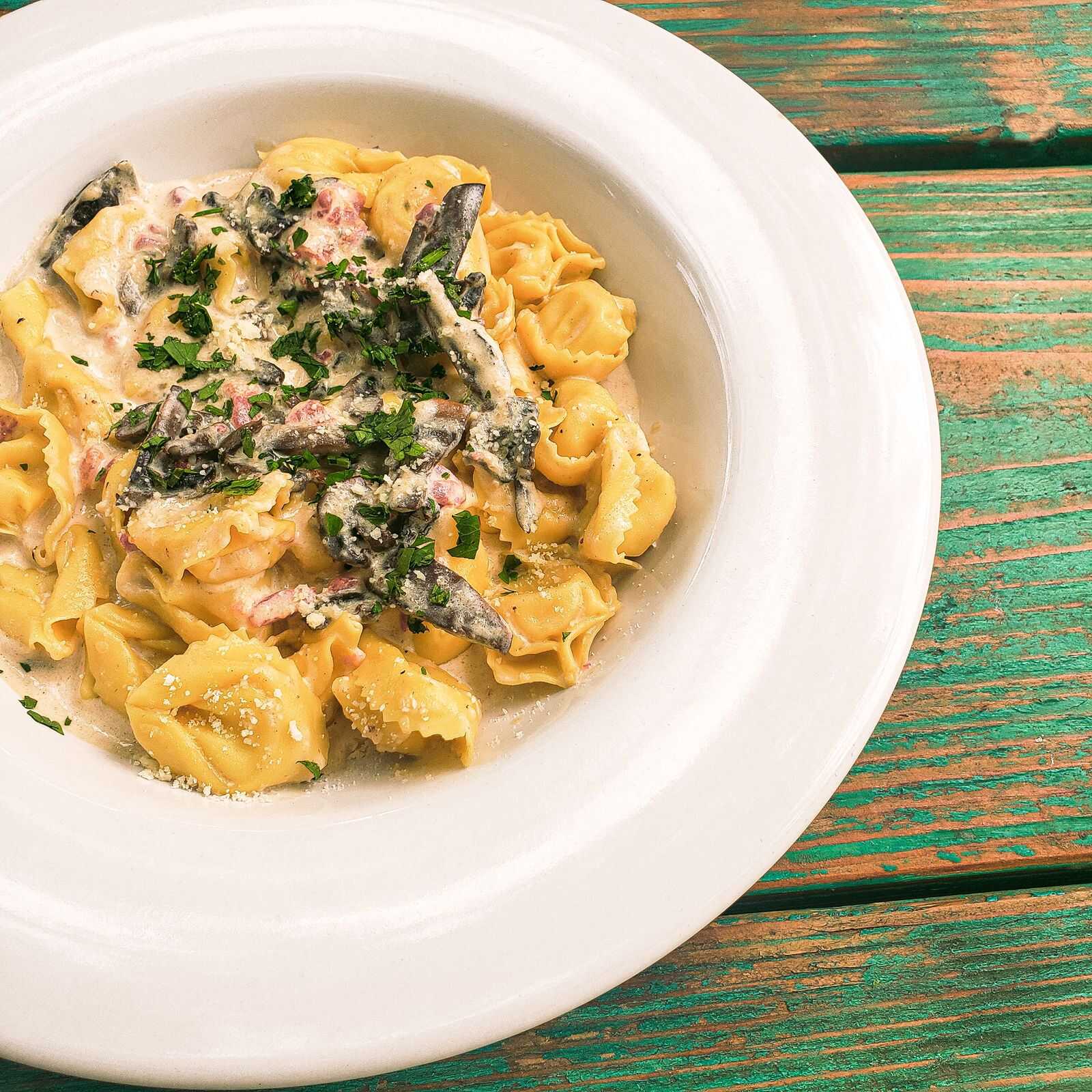 Tortellini Alfredo