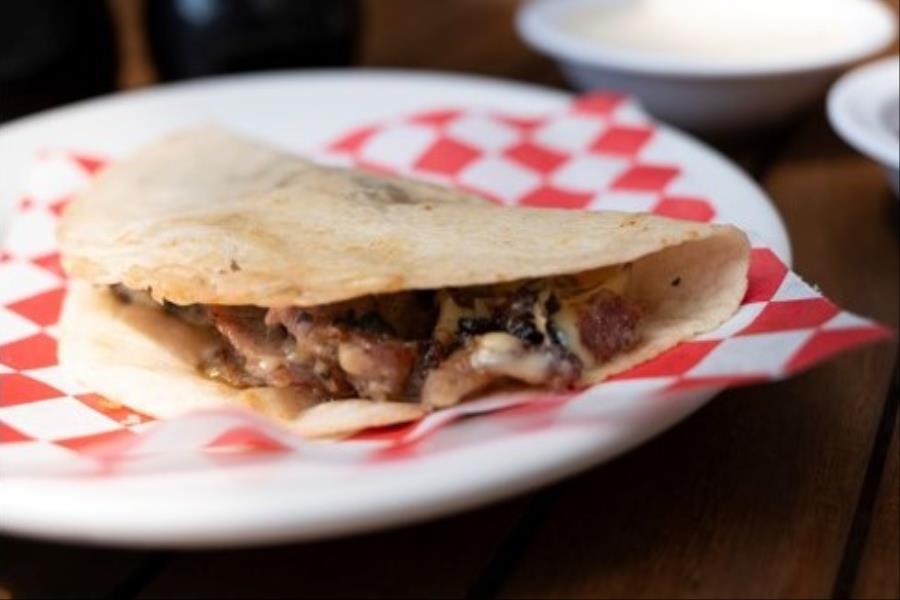 QUESADILLA ARABE EN TORTILLA DE HARINA