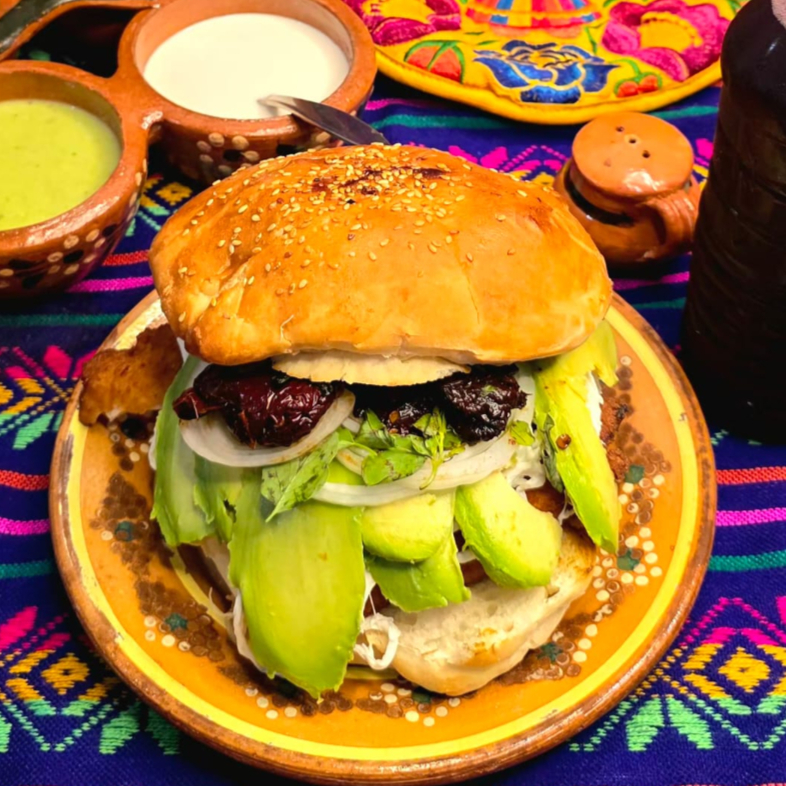Cemita de Milanesa de Puerco