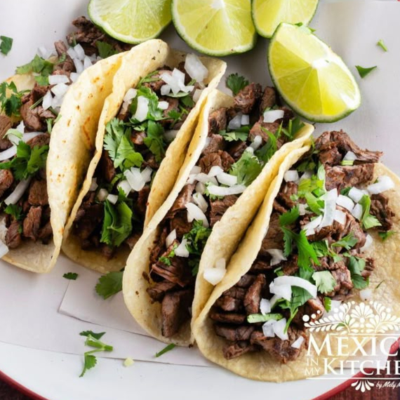TACOS DE BISTEC