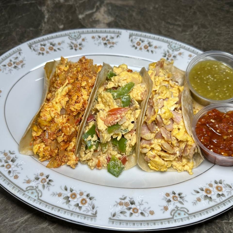 TACOS XL DE HUEVO CON JAMON.(3PZ)