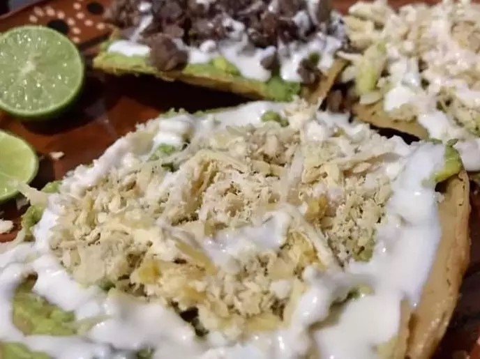 Tostada De Pollo Tipo Siberia