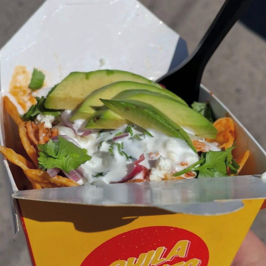 Chilaquiles con Tocino